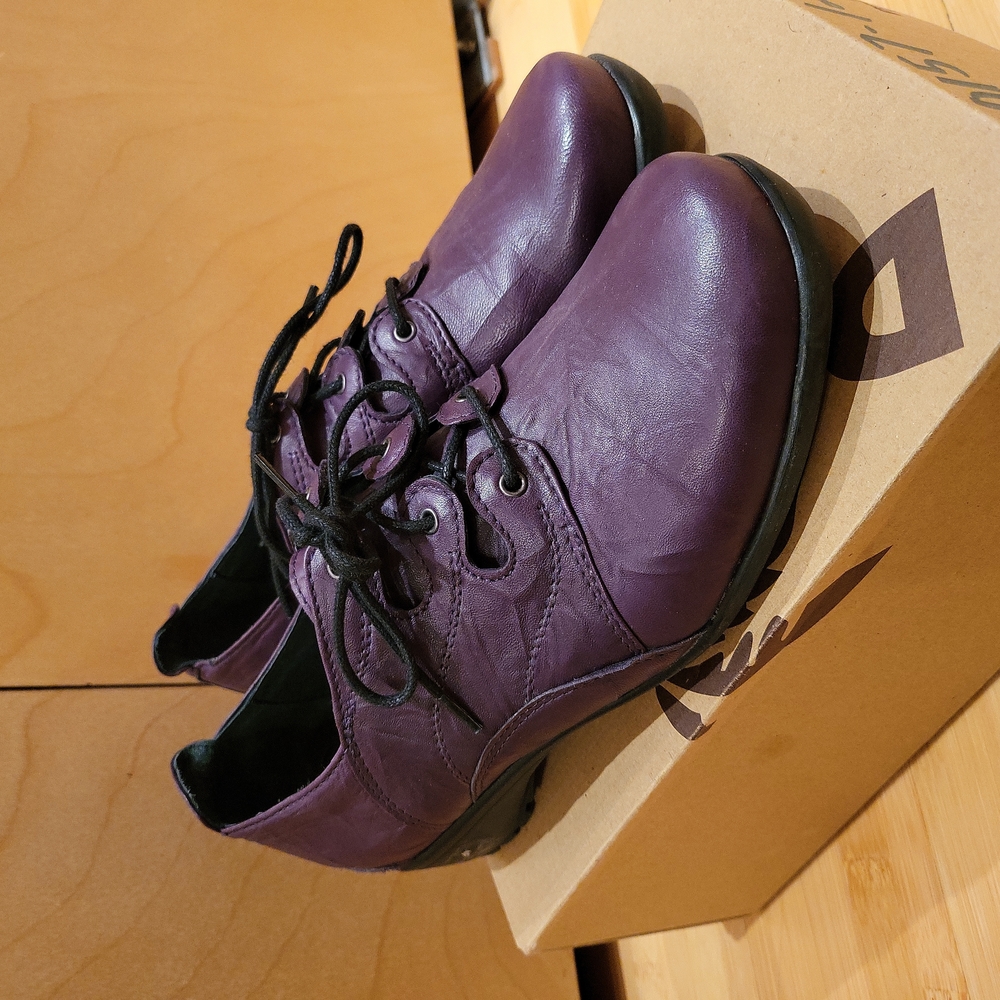 Dromedaris purple euro comfort women's shoes size US7.5 EU38 orthotic